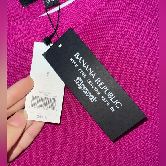 Banana Republic Filpucci Women’s Sweater made by Fine Italian Yarn - Picture 3 of 5